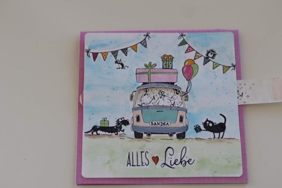 Geburtstagskarte, individuell Bunte Geburtstagskarte mit Buli mit Hühnern, Dackel, Katze, bunten Wimpeln und Text "Alles Liebe"